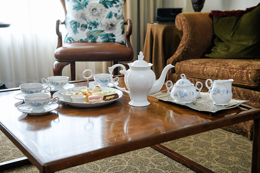 In Suite O.Henry Afternoon Tea Service In Suite O.Henry Afternoon Tea Service accompanied by tasty traditional tea accoutrements